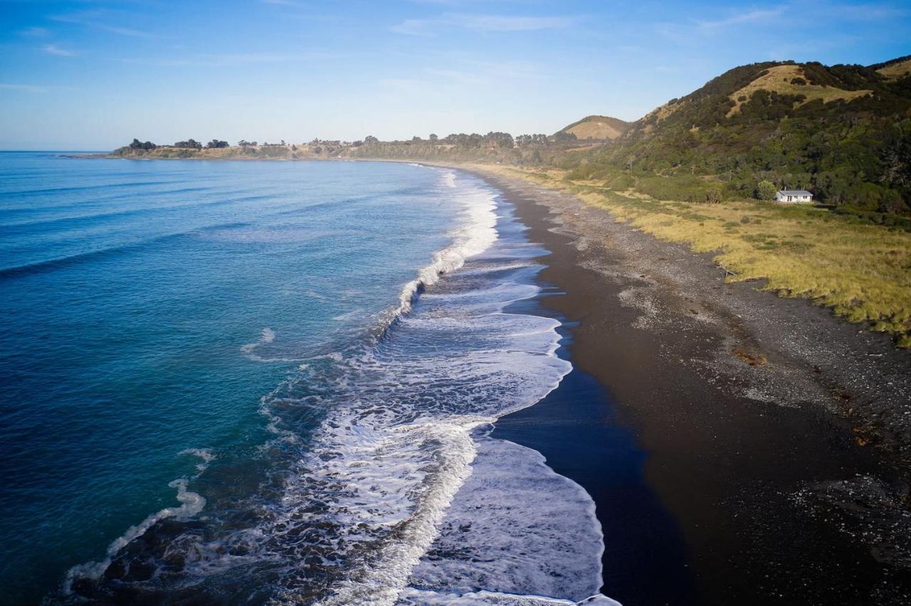Beachfront Cottage Mangamaunu Kaikoura Bagian luar foto
